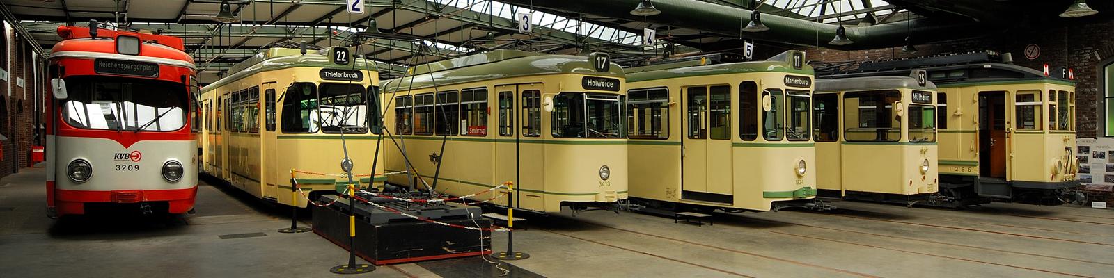 Bahnen im Straßenbahn-Museum Thielenbruch